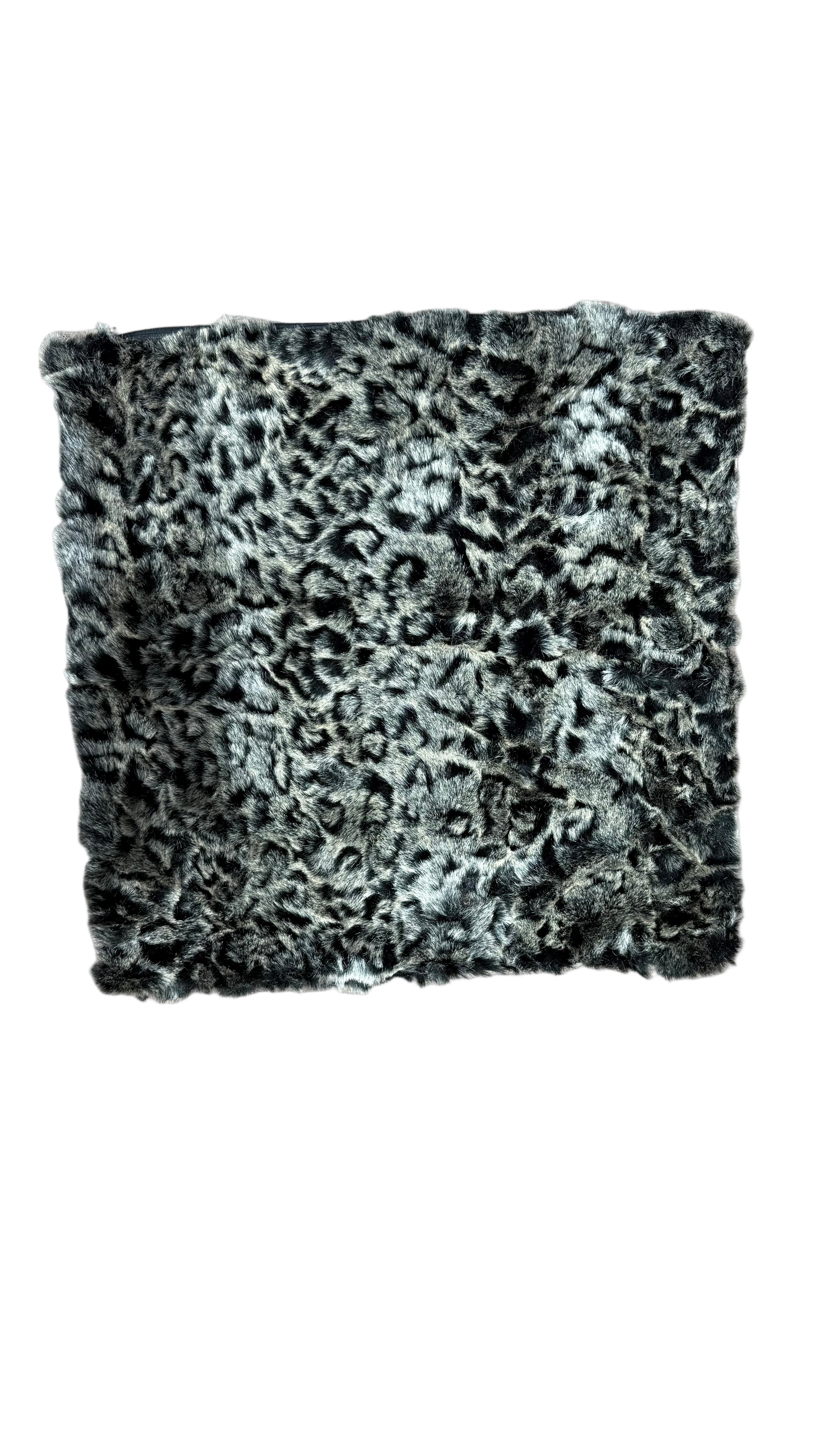 Taie en fourrure - La Cerisaie