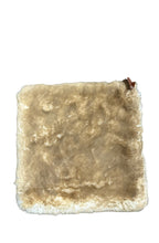 Taie en fourrure - La Cerisaie