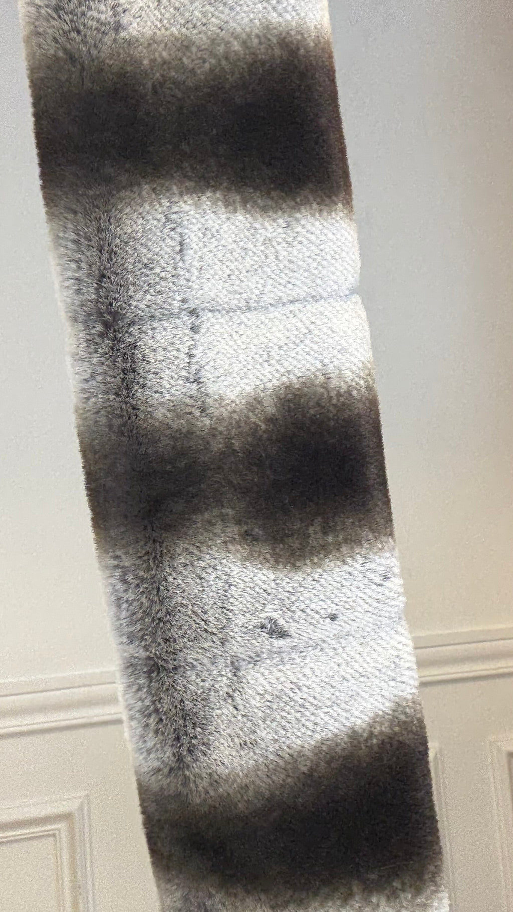 Écharpe en fourrure - La Scribe